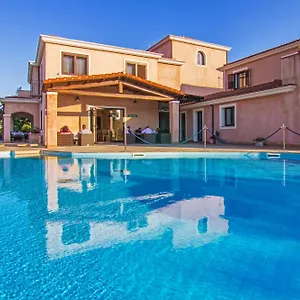 La Perla 4*, Àrbatax Italie